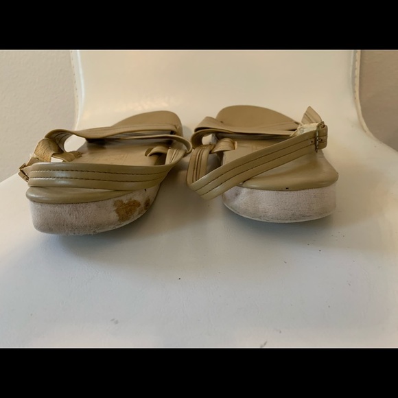 Sandals. - Picture 8 of 12